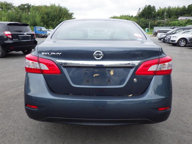 NISSAN SYLPHY 2015