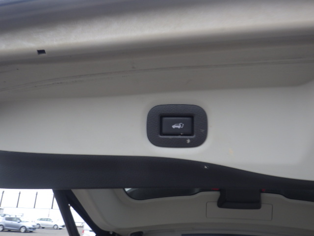 NISSAN XTRAIL PILOT SUNROOF