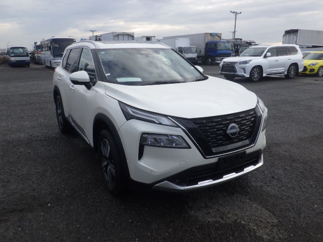 NISSAN X-TRAIL 2024